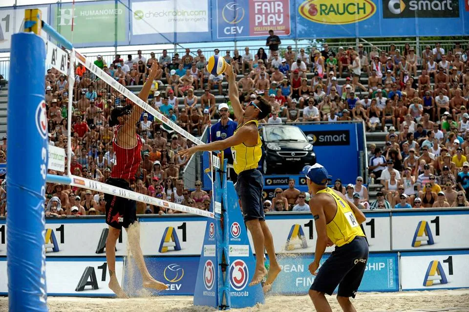 Attack in beach volleyball