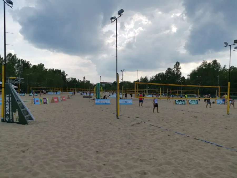 Mehrere Felder am Beach 61 am Park Gleisdreieck